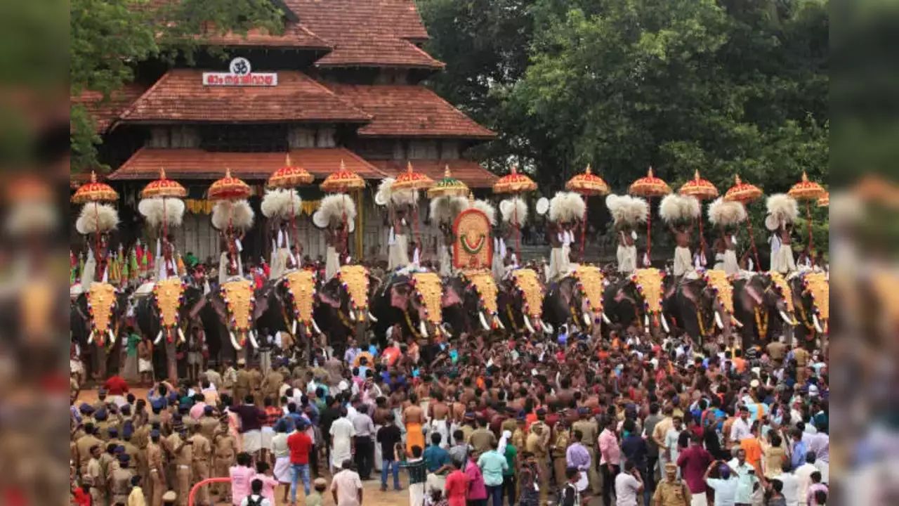 Usthadian Academy / Largest Temple Festival Thrissur Pooram 2024 Celebrated | 24 apr 2024 Usthadian Academy / Largest Temple Festival Thrissur Pooram 2024 Celebrated